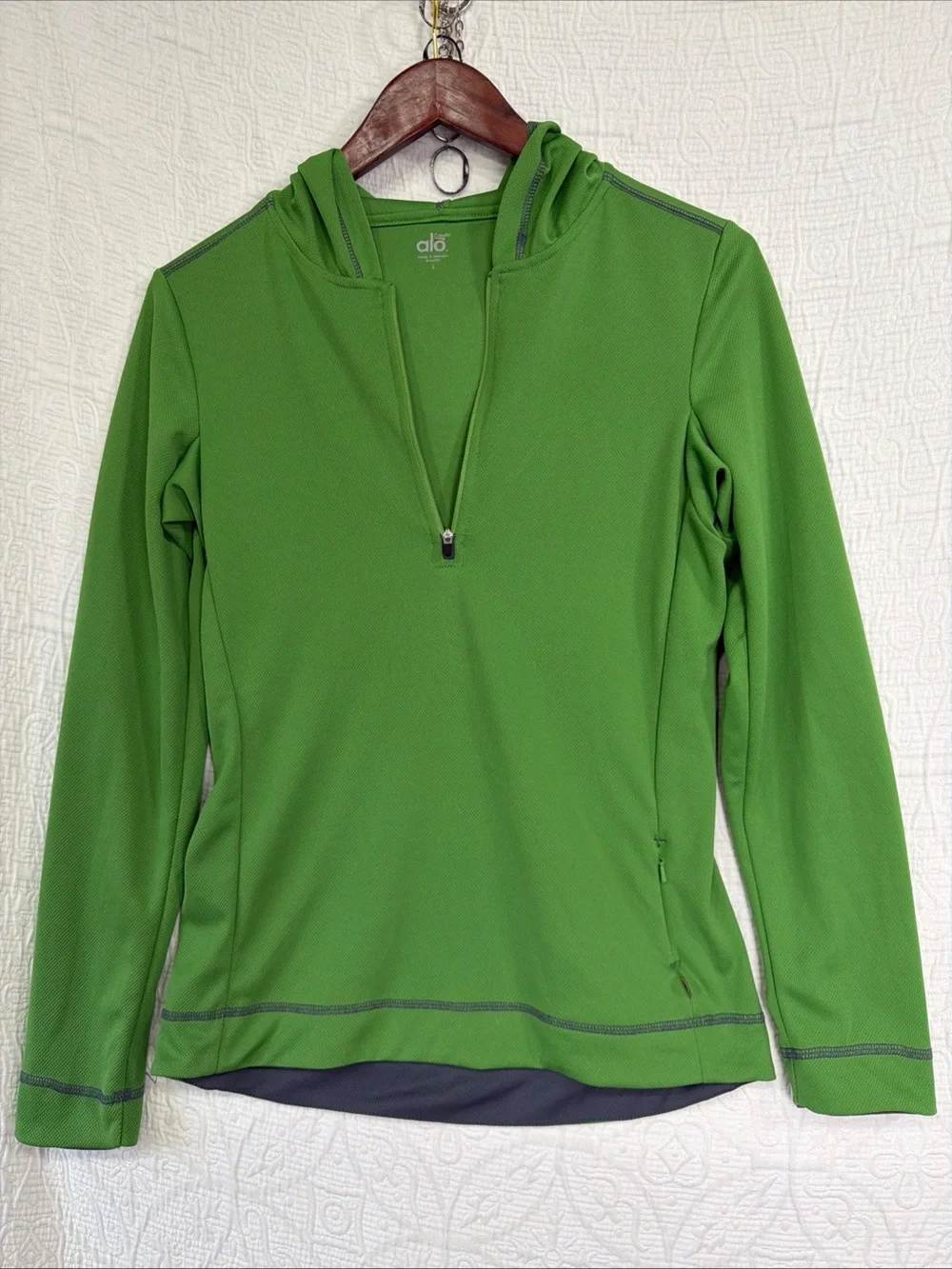 Alo Yoga Hoodie Pullover Shirt Women Large Green Coolfit Quarter Zip Mid Layer L